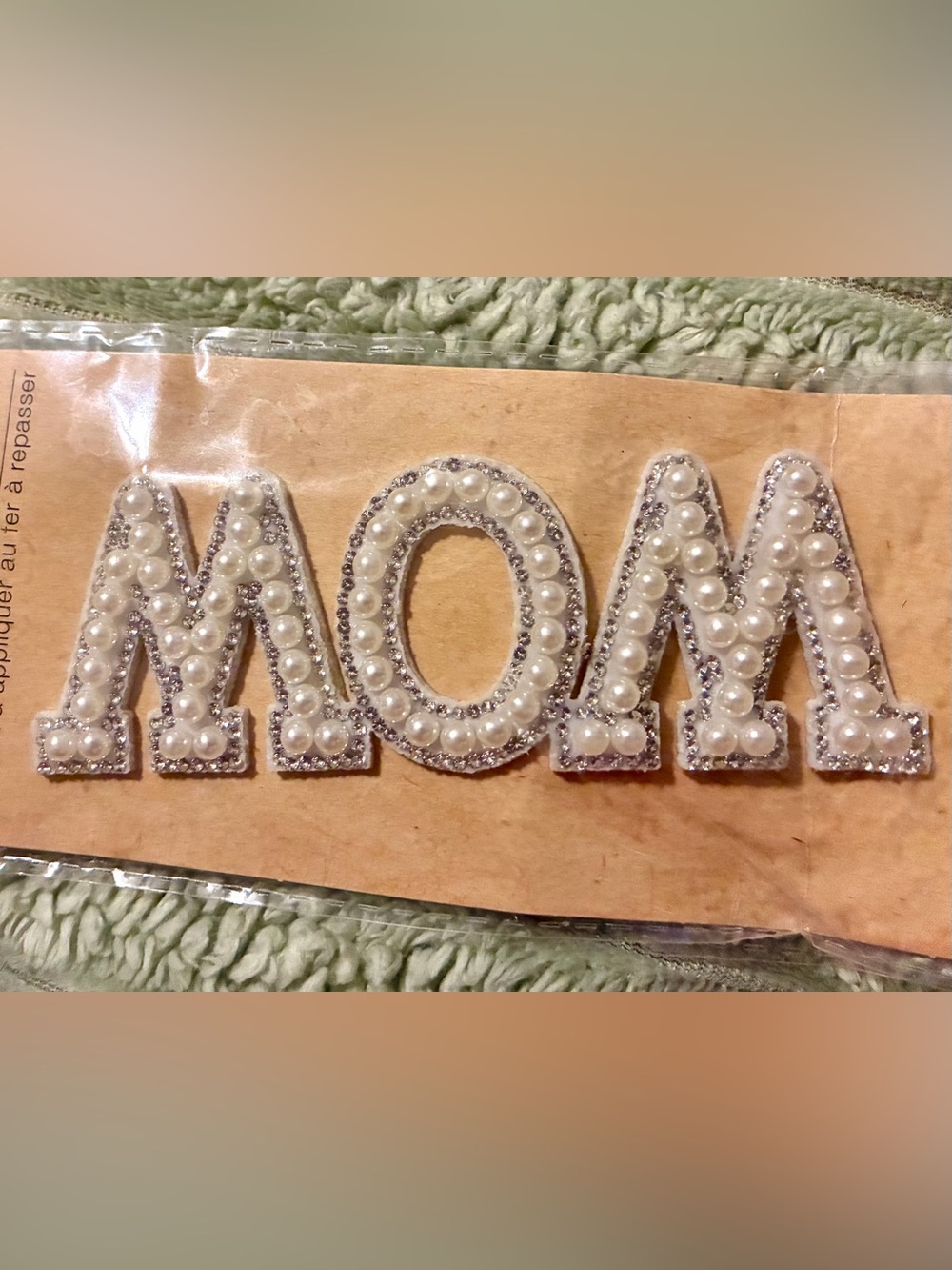 Iron-on Patch Pearl & Rhinestone 'MOM' Patch - White Pearls, Silver Rhinestones